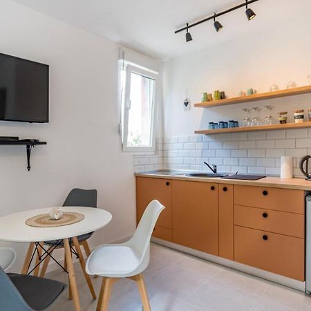 Cozy Apartment, 10 Minutes Walking Distance From The Old Town Kotor Exterior foto